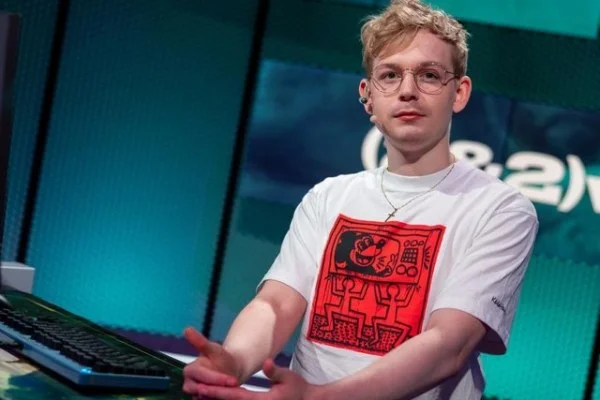 刘洋吊环世界杯登顶 中国体操男团再添冲金底气
